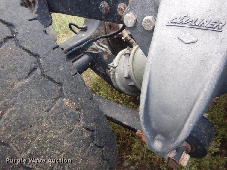 image for item HU9289 2000 Freightliner FLD 120  semi truck