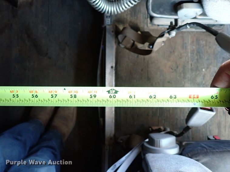 image for item IN9692 2006 Kenworth T600  semi truck