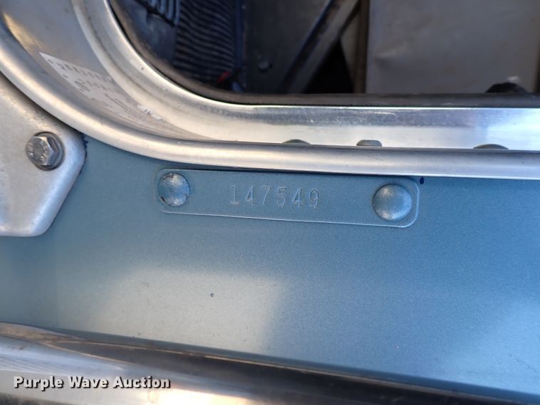 image for item IN9692 2006 Kenworth T600  semi truck