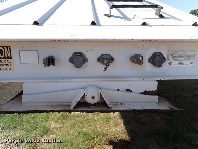 image for item IN9694 2012 CTS BDT-40  bottom dump trailer
