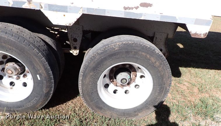 image for item IN9694 2012 CTS BDT-40  bottom dump trailer