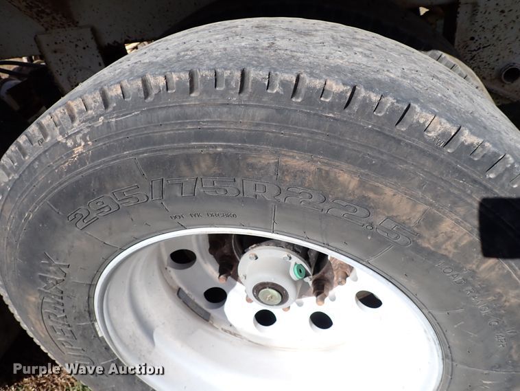 image for item IN9694 2012 CTS BDT-40  bottom dump trailer