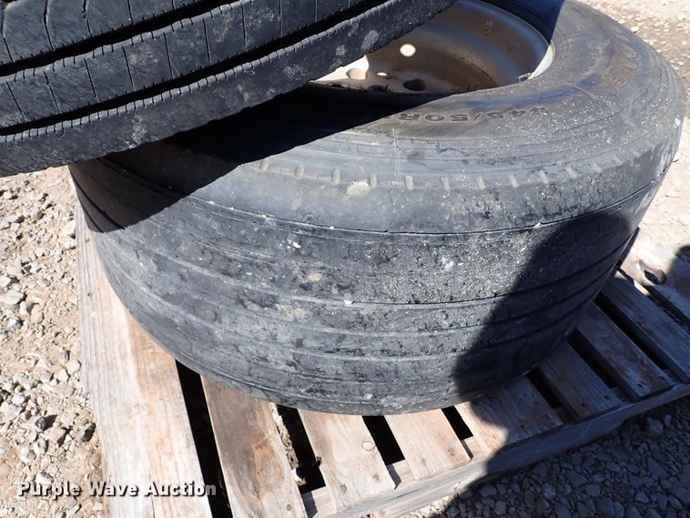 image for item IN9700 (4) 445/50R22.5 tires and wheels