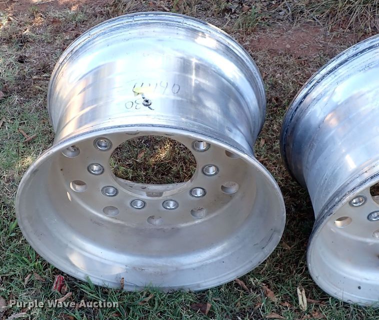 image for item IN9701 Tires and wheels