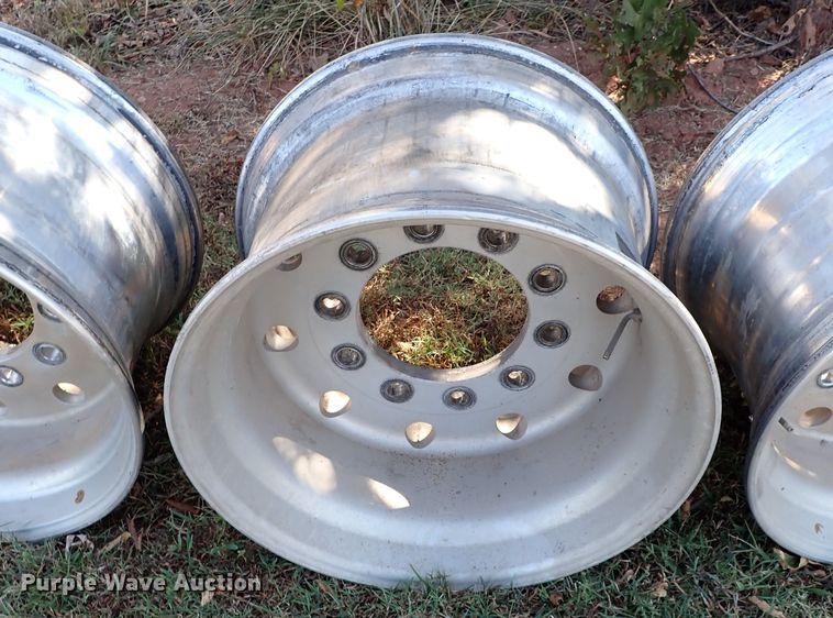 image for item IN9701 Tires and wheels