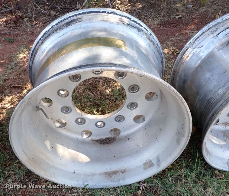 image for item IN9701 Tires and wheels