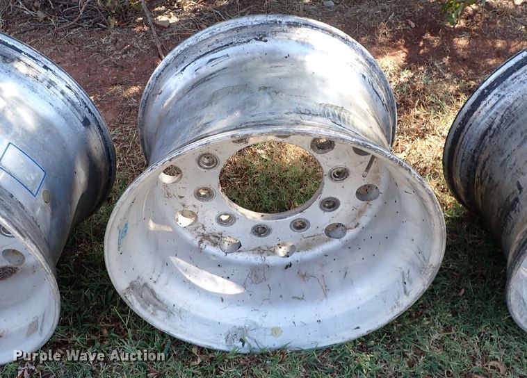 image for item IN9701 Tires and wheels