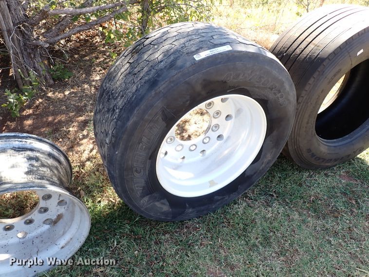 image for item IN9701 Tires and wheels