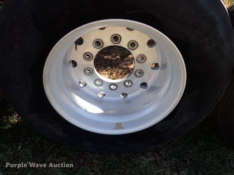 image for item IN9701 Tires and wheels