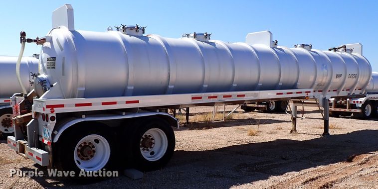 image for item IN9724 2006 Modern Group LLC 150BBL  tank trailer