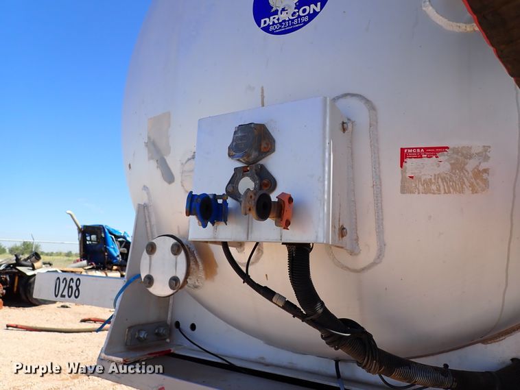 image for item IN9724 2006 Modern Group LLC 150BBL  tank trailer