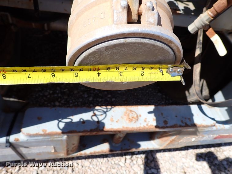 image for item IN9724 2006 Modern Group LLC 150BBL  tank trailer