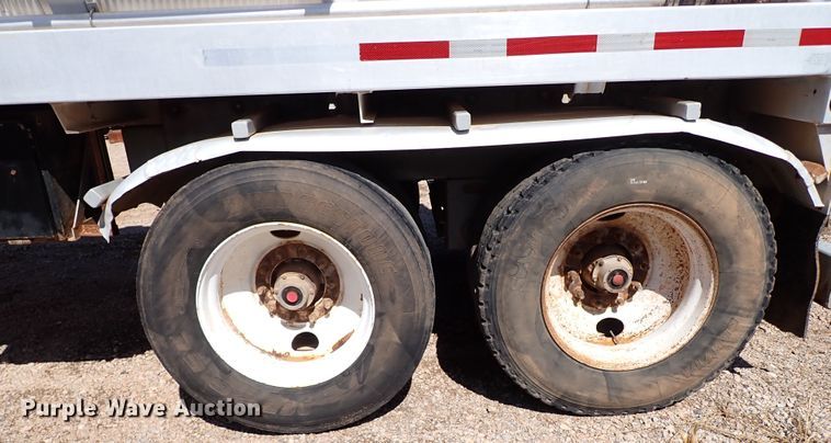 image for item IN9724 2006 Modern Group LLC 150BBL  tank trailer