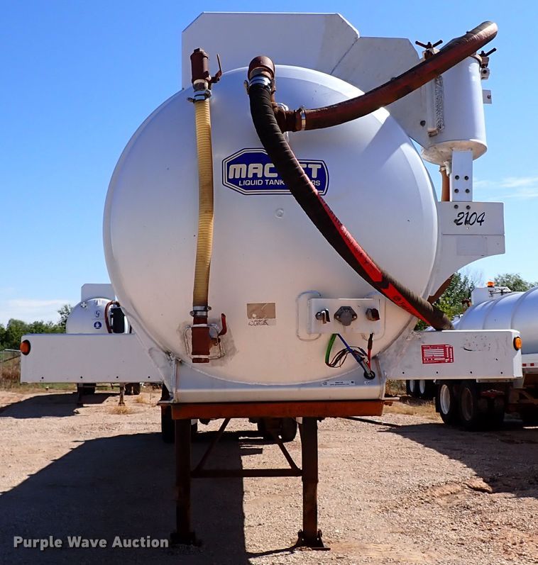 image for item IN9725 2013 Mac LTT Inc  tank trailer