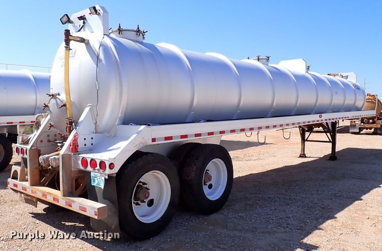 image for item IN9725 2013 Mac LTT Inc  tank trailer
