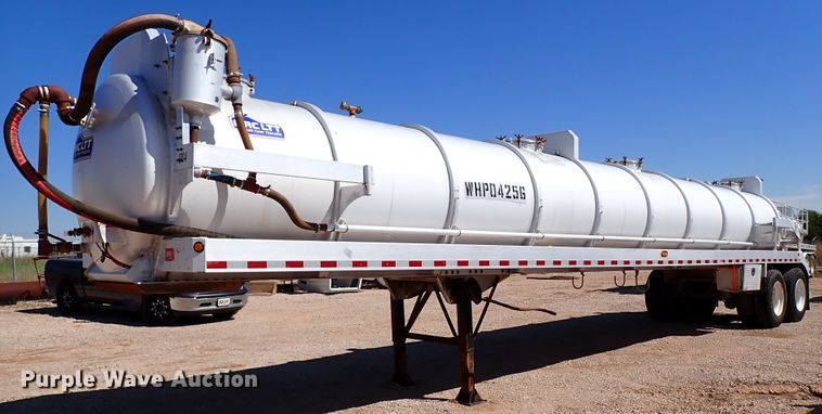 image for item IN9725 2013 Mac LTT Inc  tank trailer