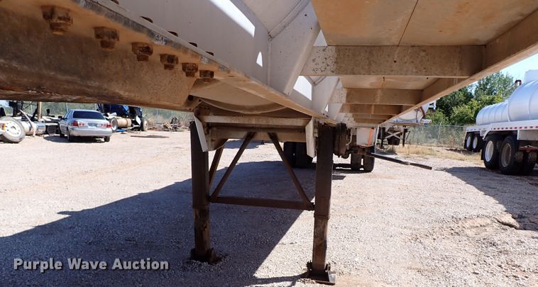 image for item IN9725 2013 Mac LTT Inc  tank trailer