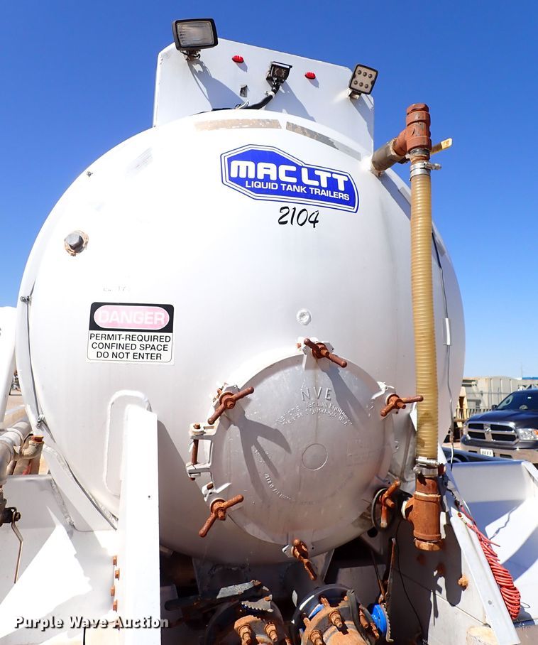 image for item IN9725 2013 Mac LTT Inc  tank trailer