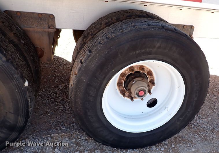 image for item IN9725 2013 Mac LTT Inc  tank trailer