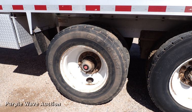 image for item IN9725 2013 Mac LTT Inc  tank trailer