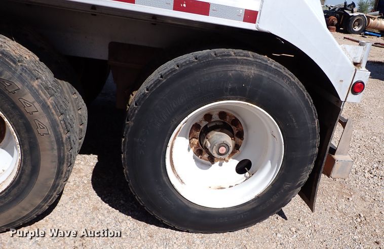 image for item IN9725 2013 Mac LTT Inc  tank trailer