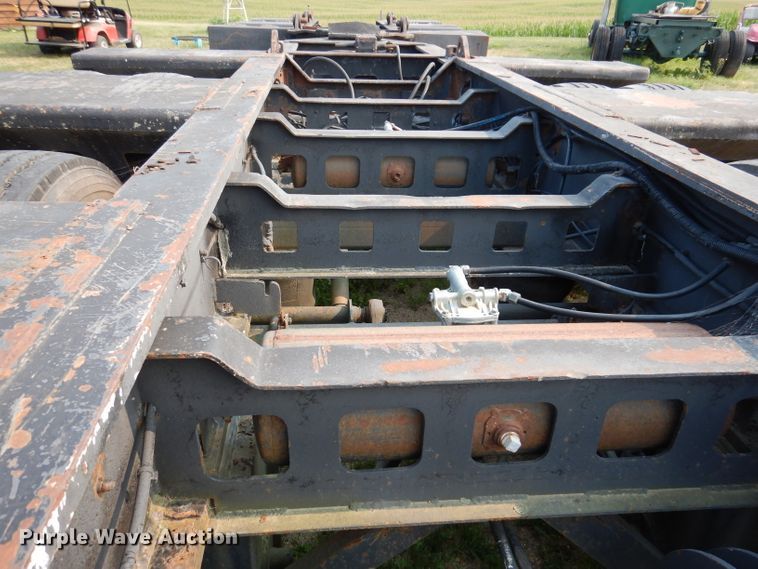image for item IN9772 1989 Siebert 60T3A  lowboy equipment trailer