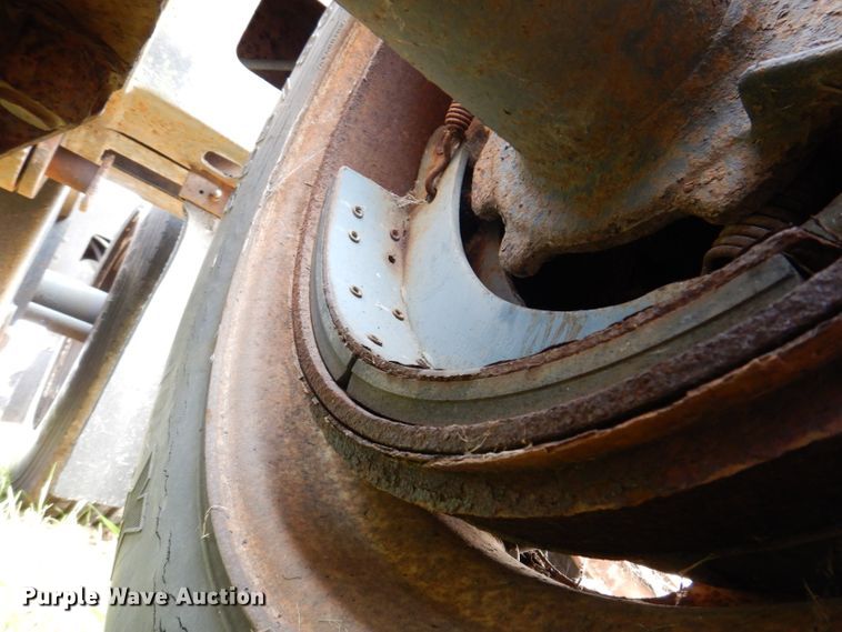 image for item IN9772 1989 Siebert 60T3A  lowboy equipment trailer