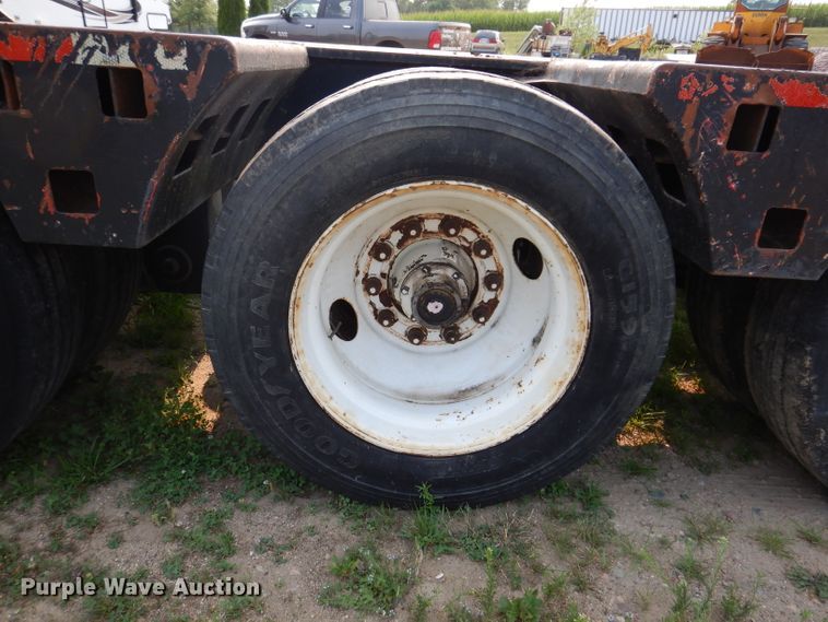 image for item IN9772 1989 Siebert 60T3A  lowboy equipment trailer