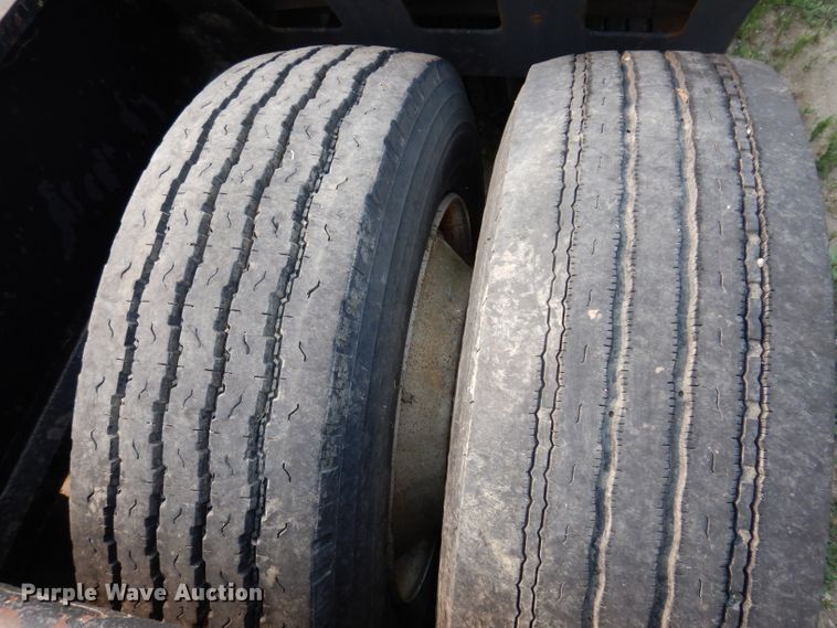 image for item IN9772 1989 Siebert 60T3A  lowboy equipment trailer