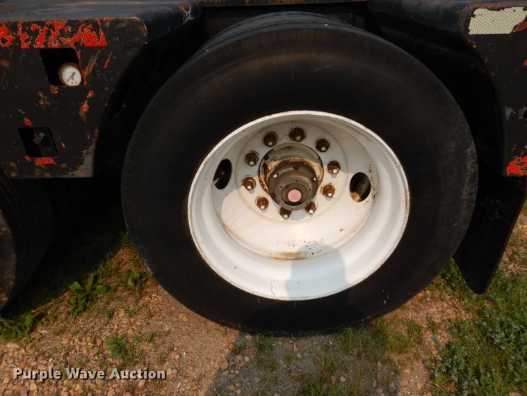 image for item IN9772 1989 Siebert 60T3A  lowboy equipment trailer