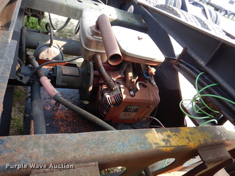 image for item IN9772 1989 Siebert 60T3A  lowboy equipment trailer