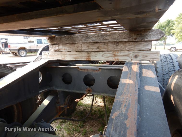 image for item IN9772 1989 Siebert 60T3A  lowboy equipment trailer