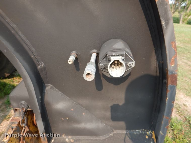 image for item IN9772 1989 Siebert 60T3A  lowboy equipment trailer