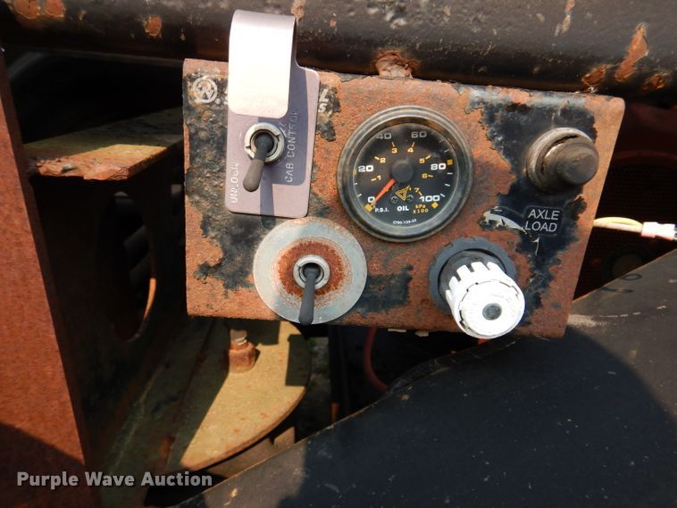 image for item IN9772 1989 Siebert 60T3A  lowboy equipment trailer