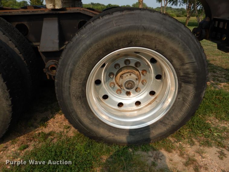 image for item IN9772 1989 Siebert 60T3A  lowboy equipment trailer