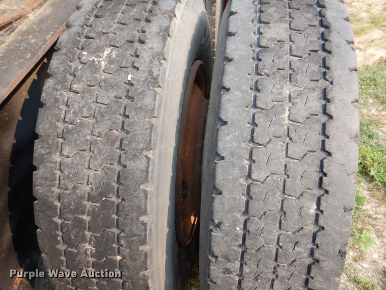 image for item IN9772 1989 Siebert 60T3A  lowboy equipment trailer