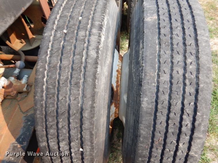 image for item IN9772 1989 Siebert 60T3A  lowboy equipment trailer