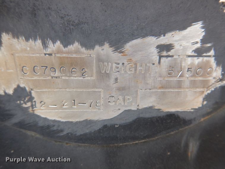 image for item IN9772 1989 Siebert 60T3A  lowboy equipment trailer