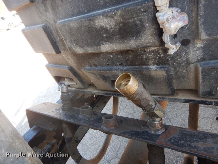 image for item JG9016 2008 Mack CXU600  semi truck