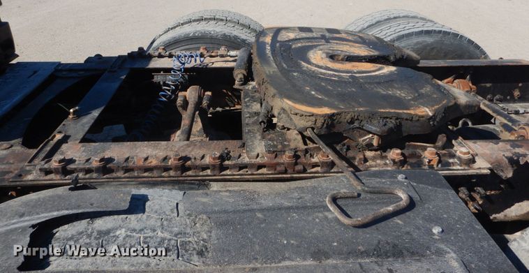 image for item JG9016 2008 Mack CXU600  semi truck