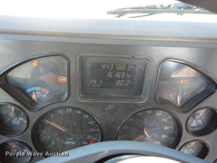 image for item JG9016 2008 Mack CXU600  semi truck