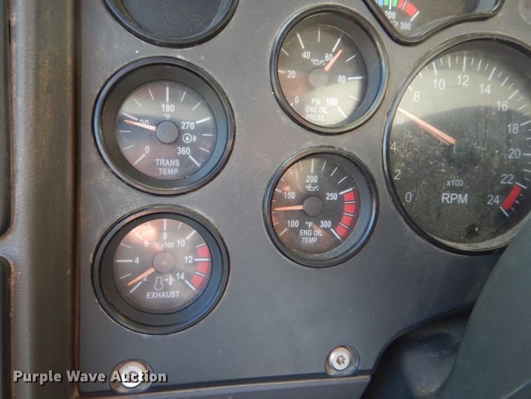 image for item JG9016 2008 Mack CXU600  semi truck