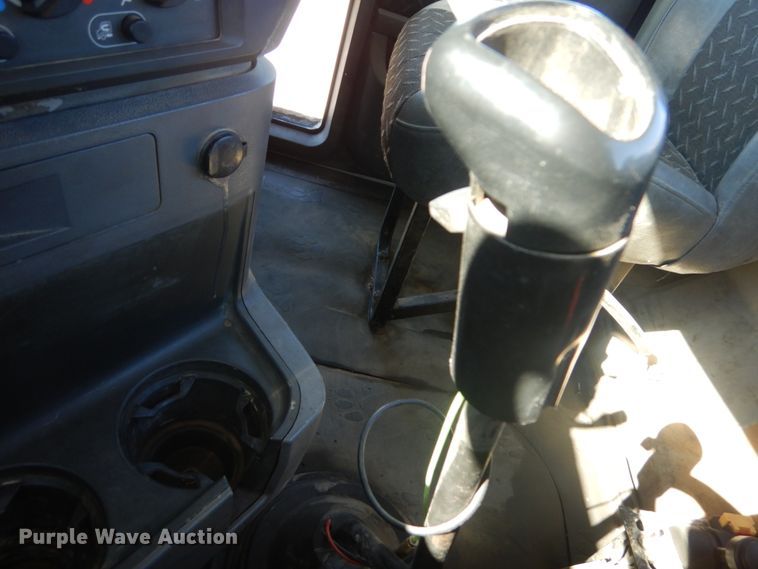 image for item JG9016 2008 Mack CXU600  semi truck