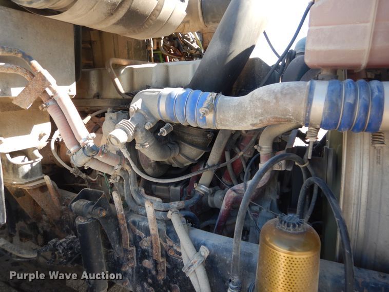 image for item JG9016 2008 Mack CXU600  semi truck