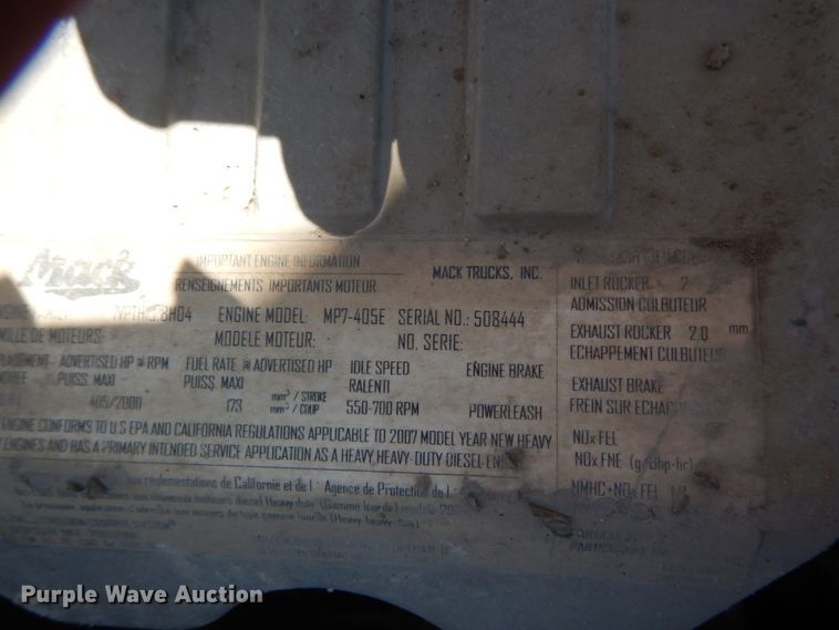 image for item JG9016 2008 Mack CXU600  semi truck