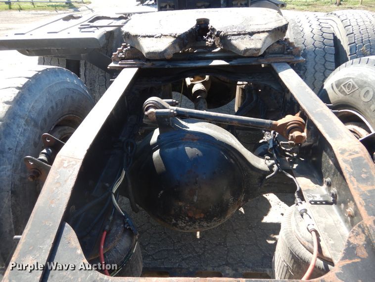 image for item JG9016 2008 Mack CXU600  semi truck