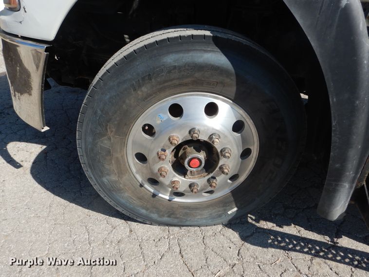 image for item JG9016 2008 Mack CXU600  semi truck