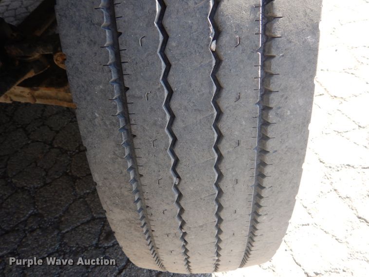 image for item JG9016 2008 Mack CXU600  semi truck