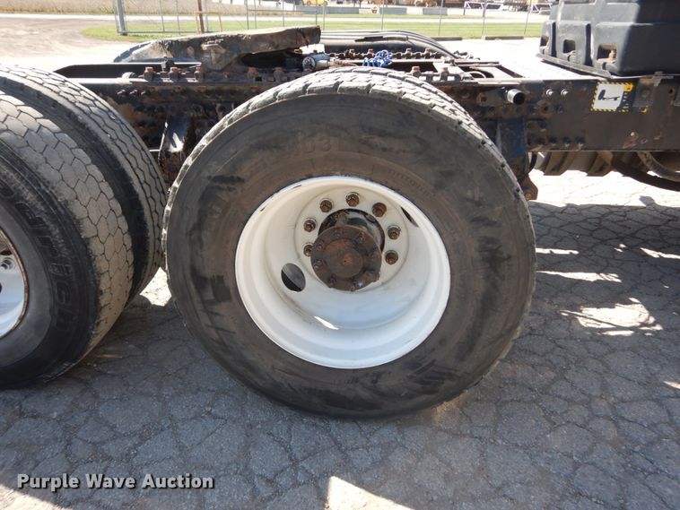 image for item JG9016 2008 Mack CXU600  semi truck