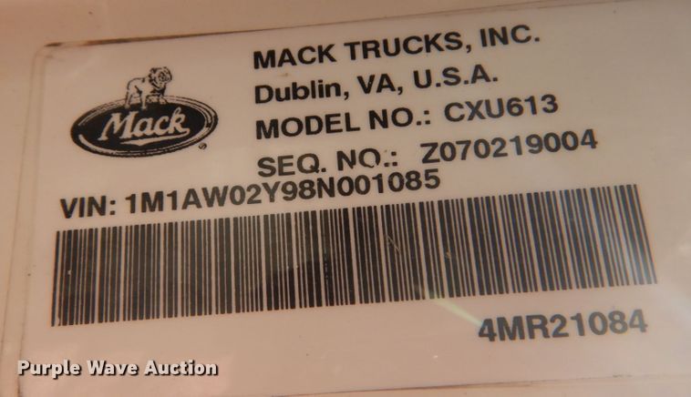 image for item JG9016 2008 Mack CXU600  semi truck